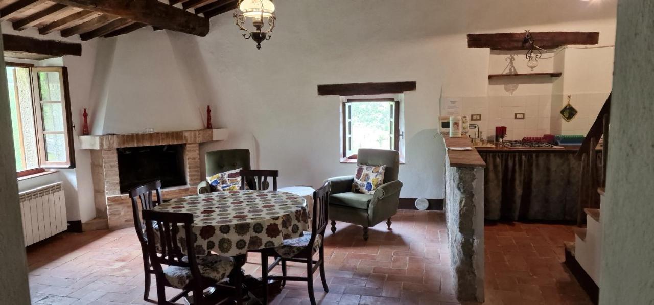 Agriturismo La Piaggia Appartamenti A Vivo dʼOrcia Εξωτερικό φωτογραφία