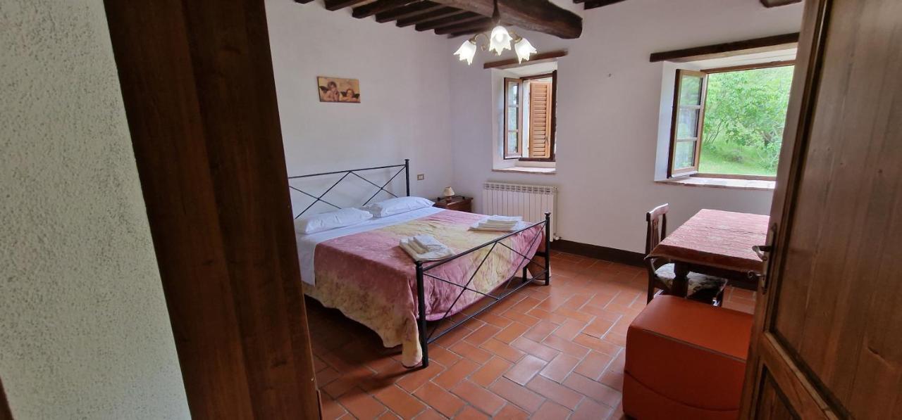 Agriturismo La Piaggia Appartamenti A Vivo dʼOrcia Εξωτερικό φωτογραφία